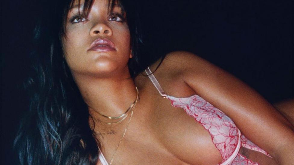 Rihanna komt met Fenty lingerielijn