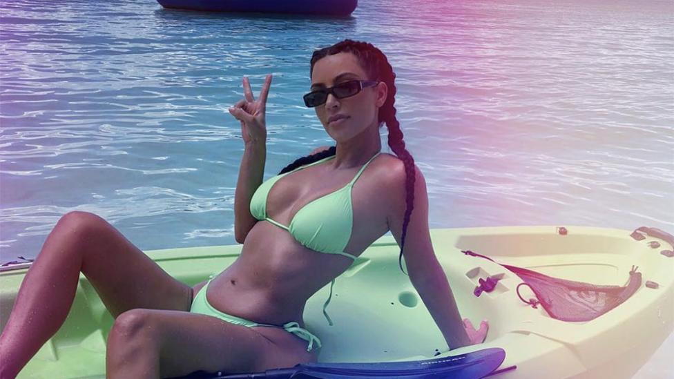 Blootfoto van Kim Kardashian tart de wetten van Instagram