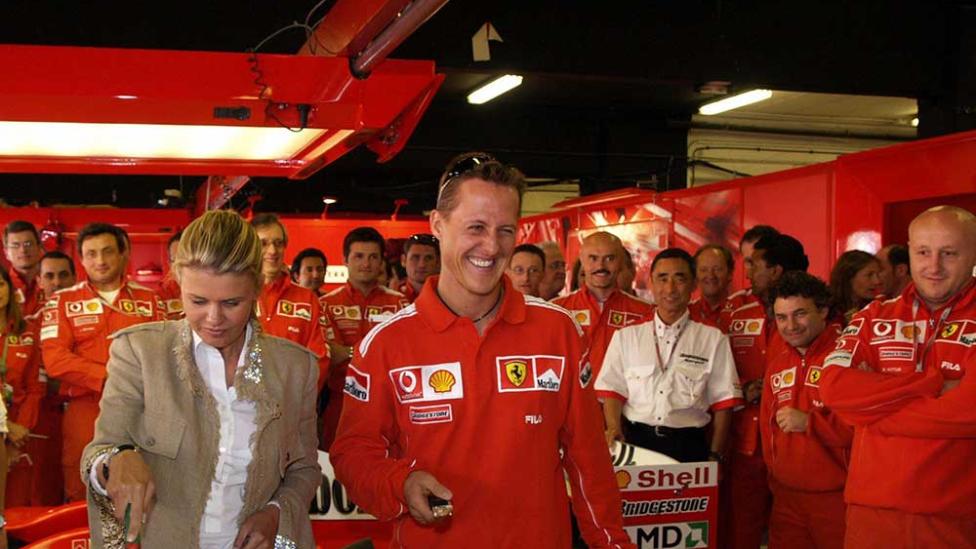 ‘Michael Schumacher is uit zijn bed’