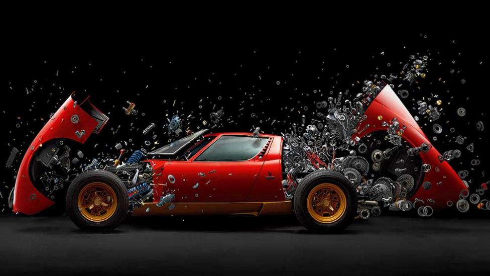 Disintegrating X verheft exploderende Lamborghini Miura tot kunst