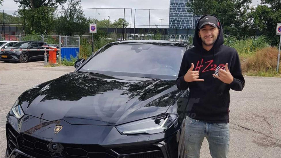 De nieuwe auto van Hakim Ziyech is een Lamborghini Urus