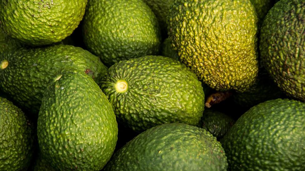 Er bestaat een hele simpele truc voor de perfecte avocado