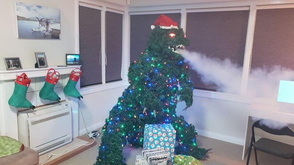 Deze Godzilla kerstboom wil jij hebben