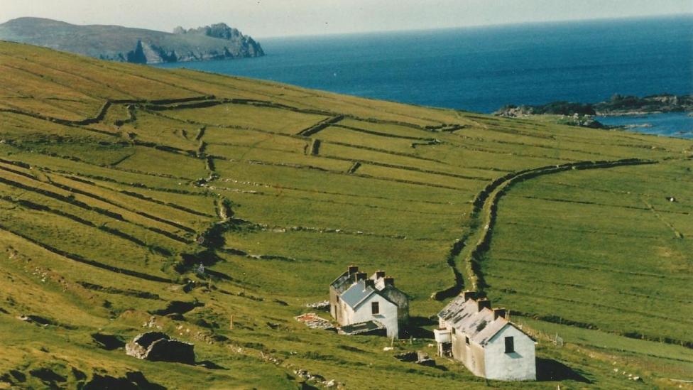 Je kunt dit jaar betaald worden om op een Iers eiland te wonen