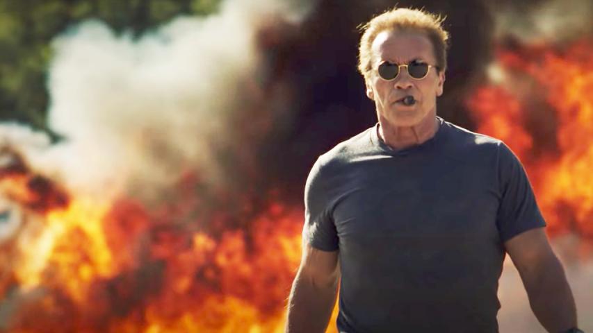 Arnold Schwarzenegger maakt eigen explosieve compilatie