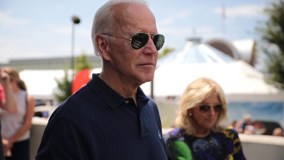 Maakt Ray-Ban Aviator zonnebril comeback dankzij Joe Biden?
