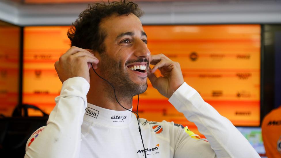 Ricciardo en Norris racen tegen McLaren-teambaas Zak Brown
