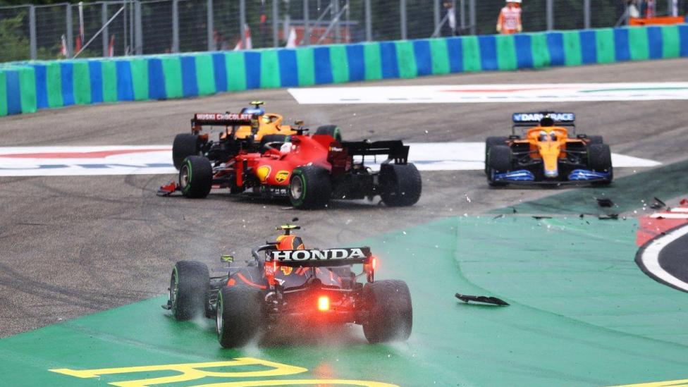 Verstappen teleurgesteld na slechte race door Mercedes-coureur