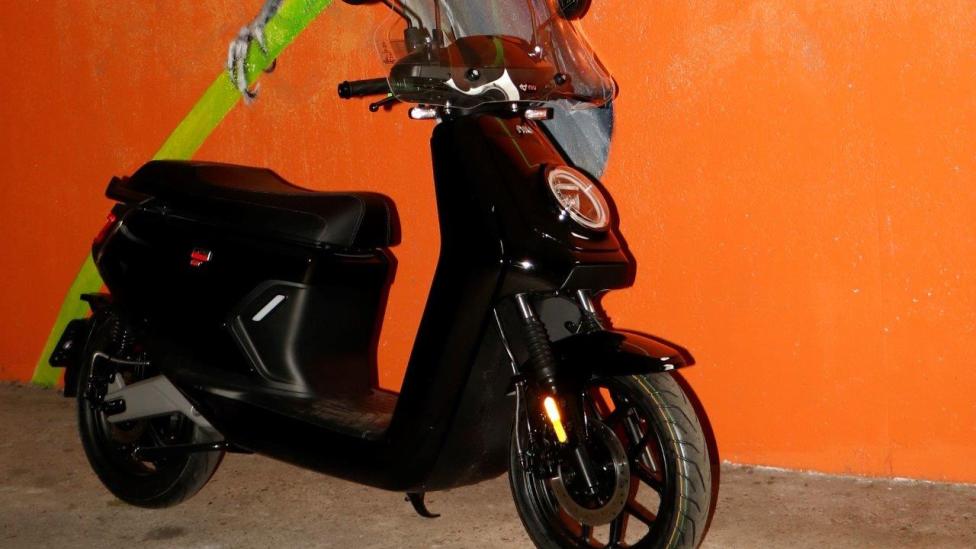 De NIU MQi GT Sport-scooter: stijlvol, elektrisch en loeisnel