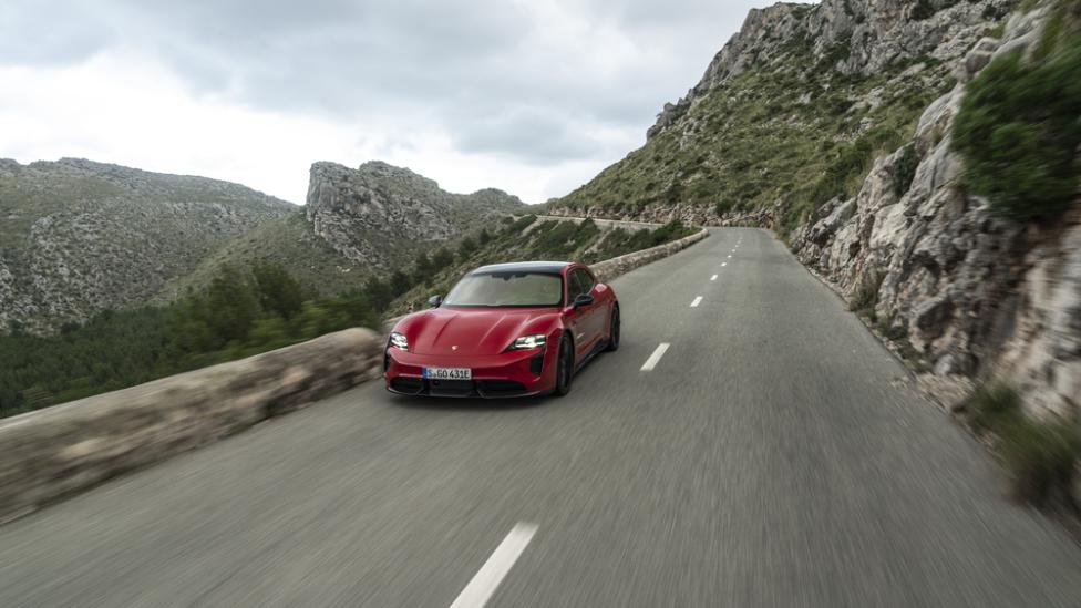 De Porsche Taycan Sport Turismo brengt dromen samen