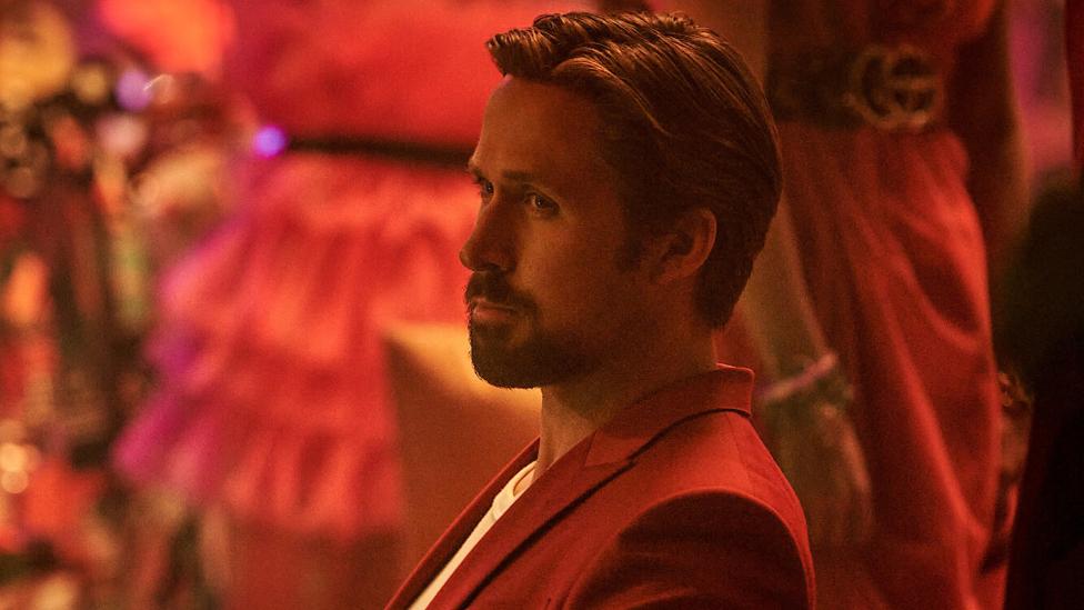 Netflix onthult trailer van brute actiefilm The Gray Man met Ryan Gosling