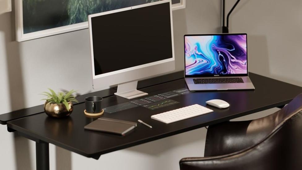 Dit bureau heeft een ingebouwd scherm en kan draadloos opladen