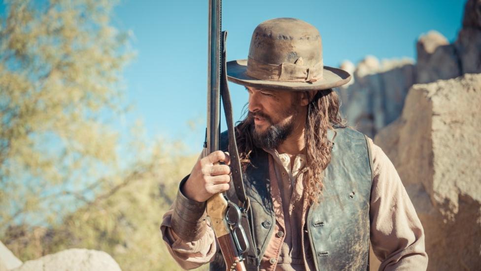 Trailer: Jason Momoa speelt een premiejager in de western The Last Manhunt