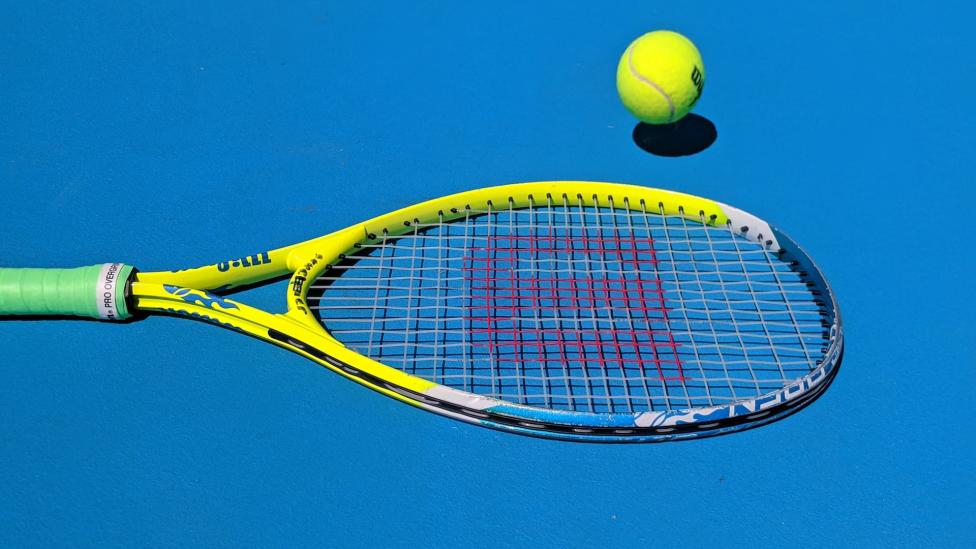 Tennismaatjes Van de Zandschulp en Griekspoor spelen vanacht tegen elkaar in de 2e ronde van de Australian Open