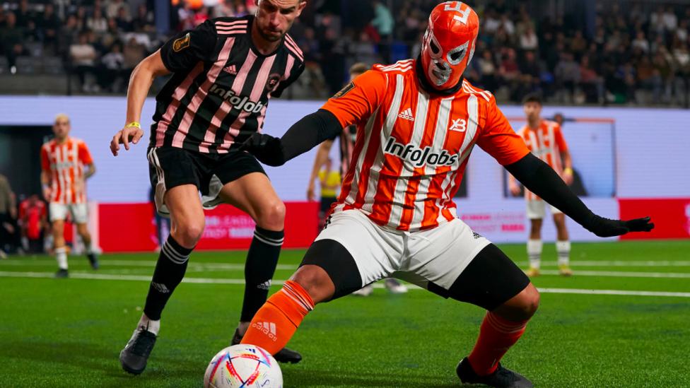 De nieuwe voetbalcompetitie van Gerard Piqué wordt bestempeld als ‘een circus’