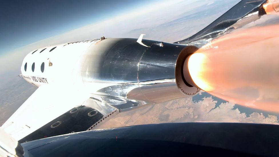Virgin Galactic begint in juni met commerciële ruimtevluchten