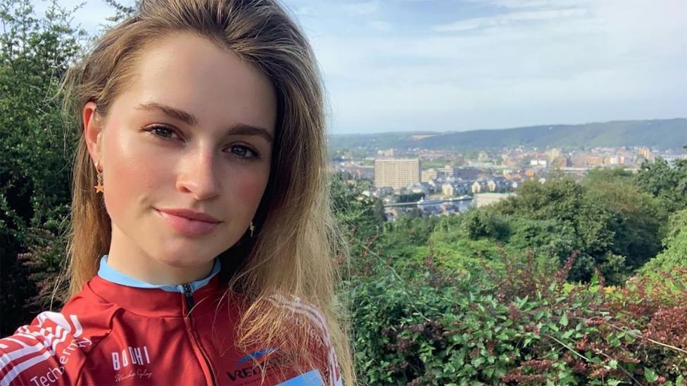 Is Elodie Kuijper de knapste wielrenster van Nederland?