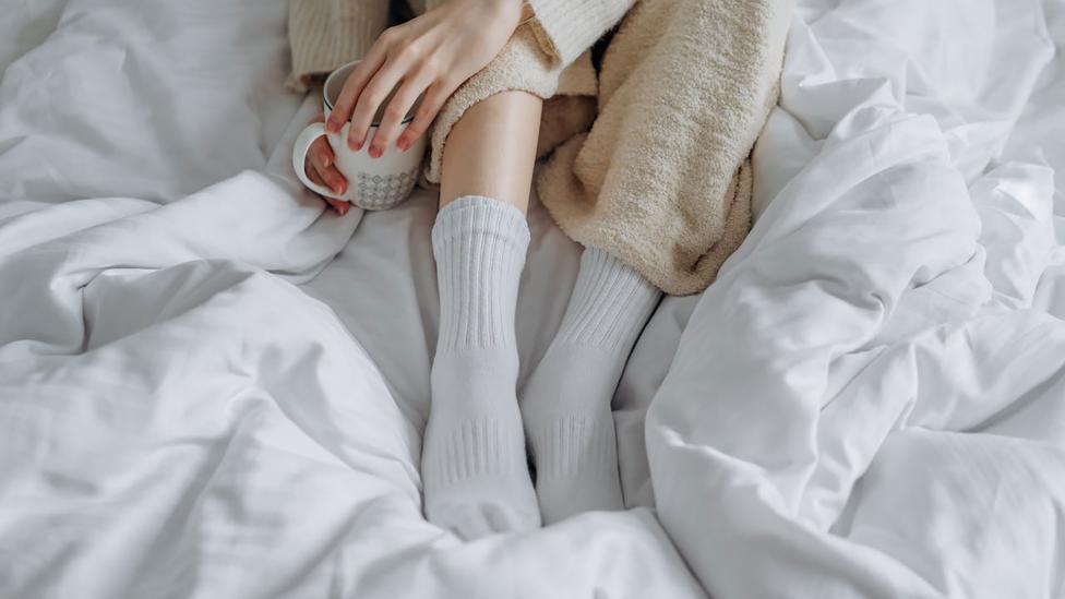 Vijf tips tegen koude voeten in bed