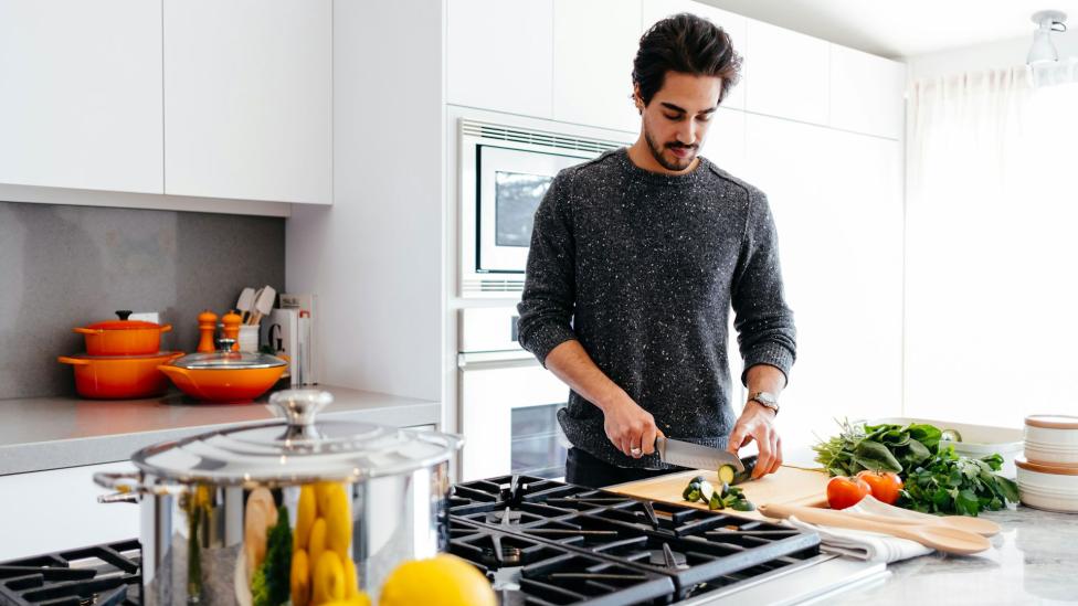 National Men Make Dinner Day is dé kans om jouw kookkunsten te laten zien