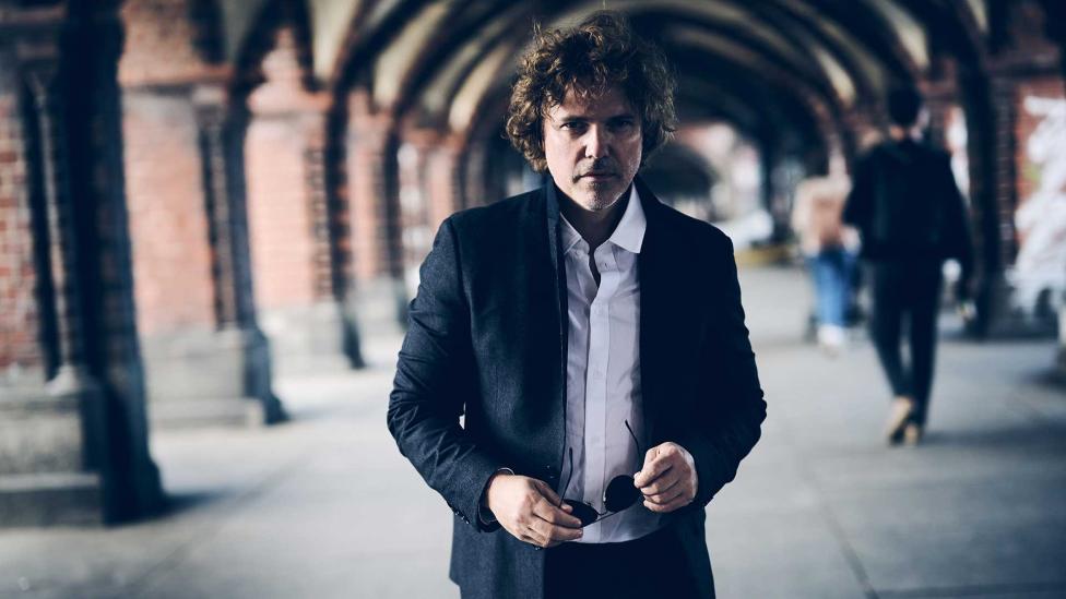 Singer-songwriter Jasper Steverlinck gebruikt melancholie als garnering