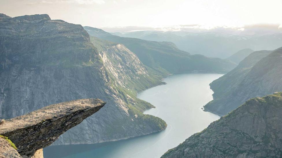 De mooiste hikes van Europa voeren je over bergkliffen en fjorden