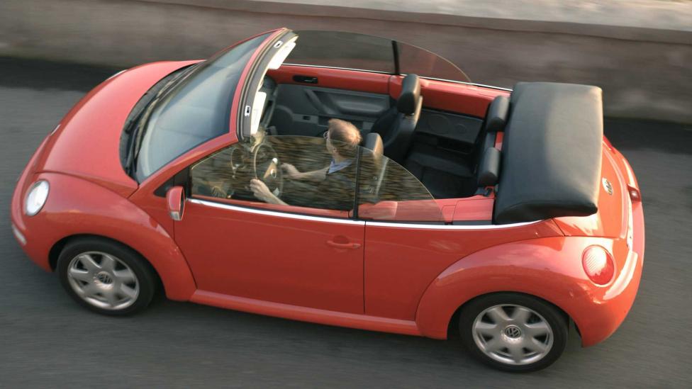Deze 5 spotgoedkope cabrio’s laten jou vandaag nog van de zon genieten