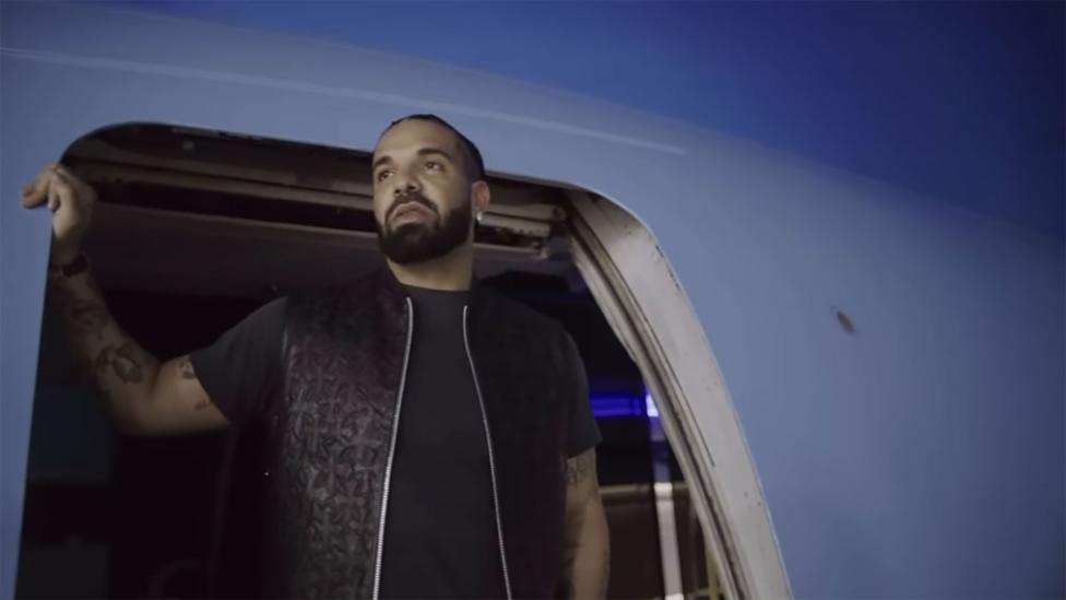 Binnenkijken in de privéjet van Drake (en dit kost hij na alle upgrades)