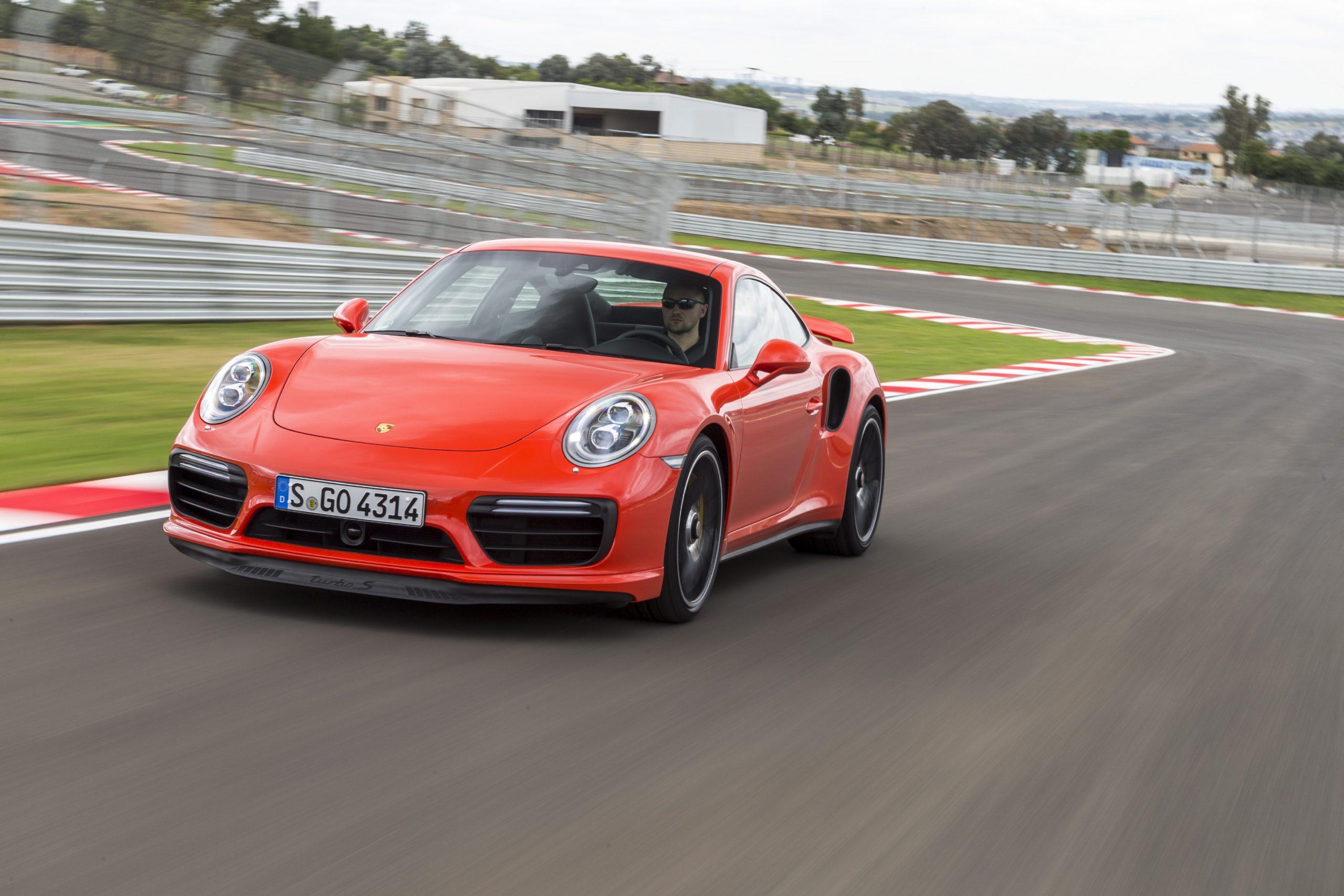 Porsche 911 Turbo S 991.2 (2016) - test 
