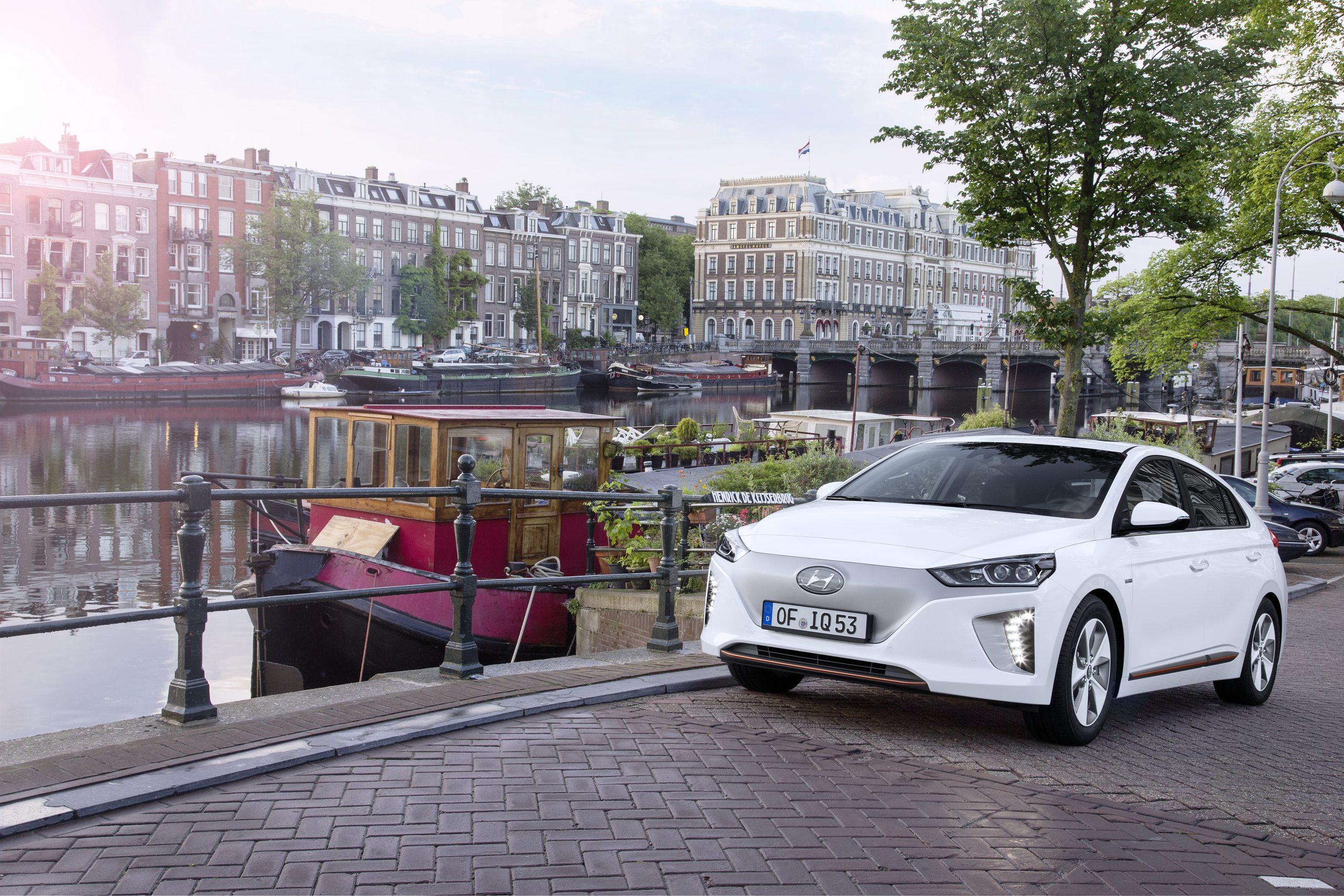 stil Onveilig Ontwarren Hyundai Ioniq Electric Comfort - Testdrive - TopGear Nederland
