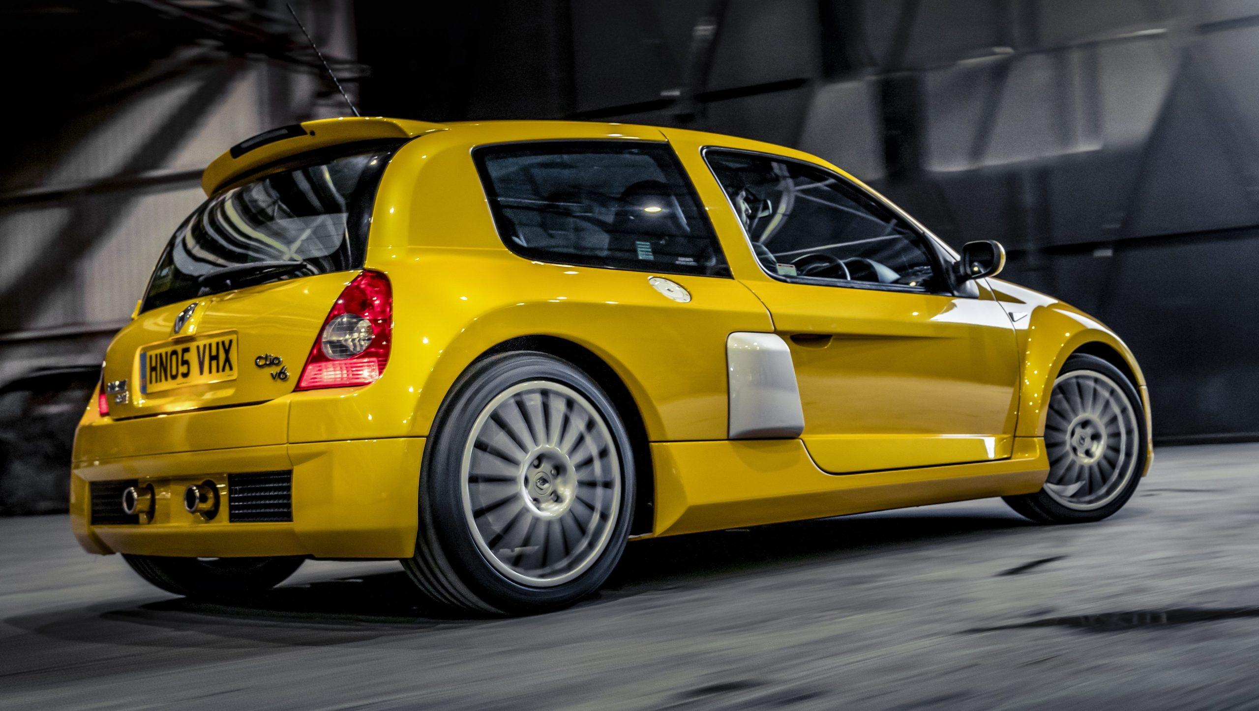 Renault Clio V6? Let op deze punten - TopGear Nederland