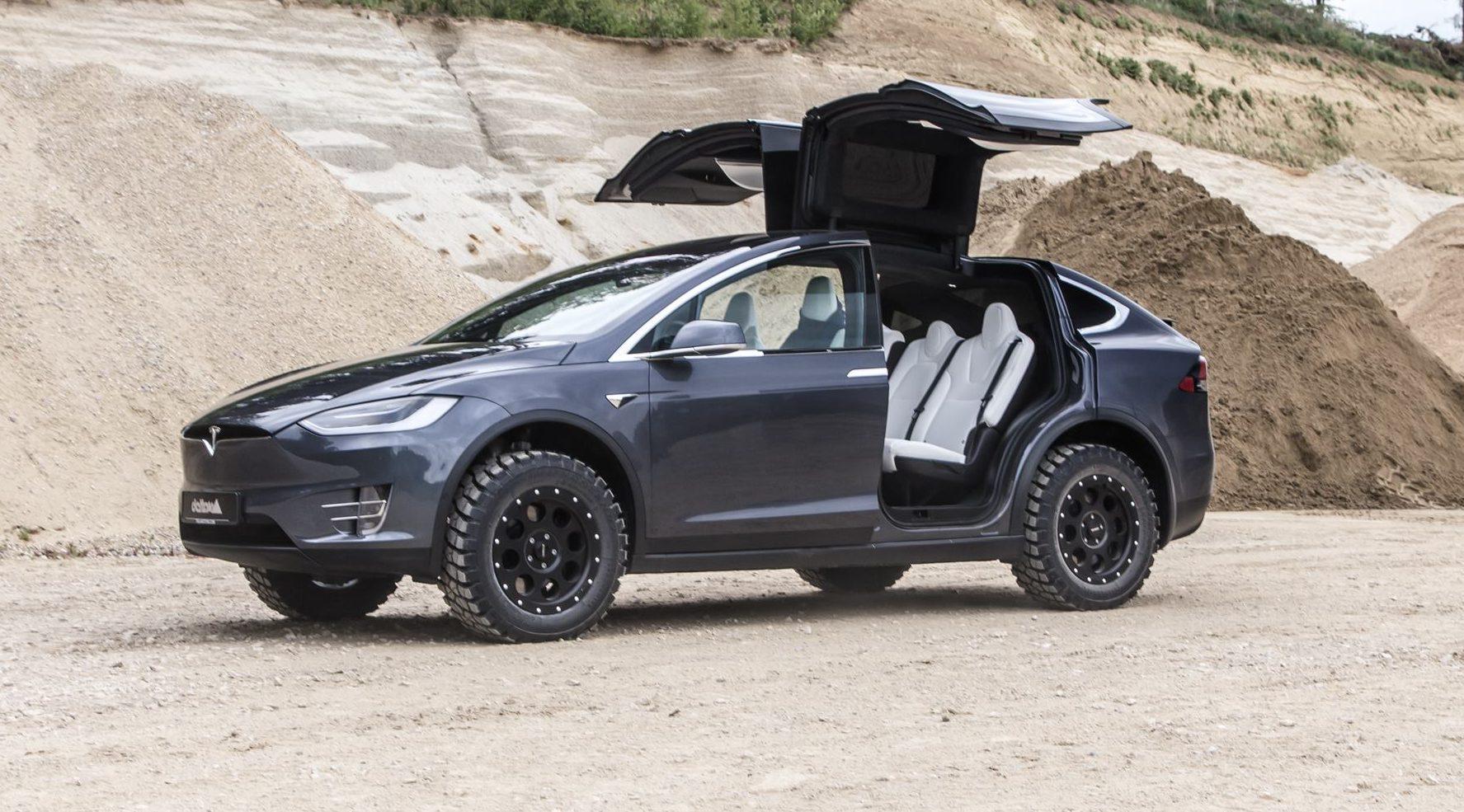 Tesla Model Xoffroader verstoort winterslapertjes niet TopGear
