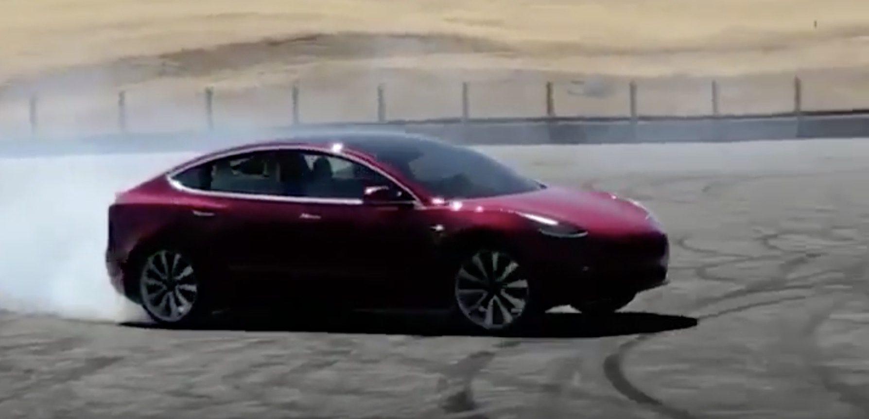 tesla model 3 driften