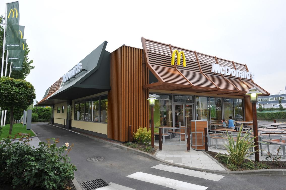 McDonald's in auto