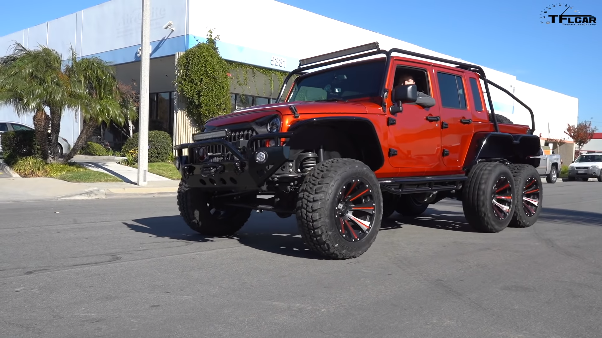 Jeep Wrangler 6x6 met Hellcat-motor - TopGear Nederland