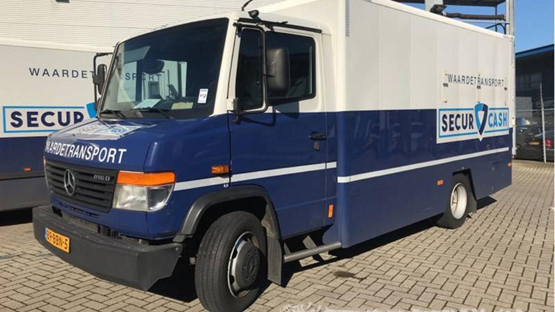 Geld Inzamelbus Deze 46 geldwagens wachten op jouw bod (ex-Brinks) - TopGear NL