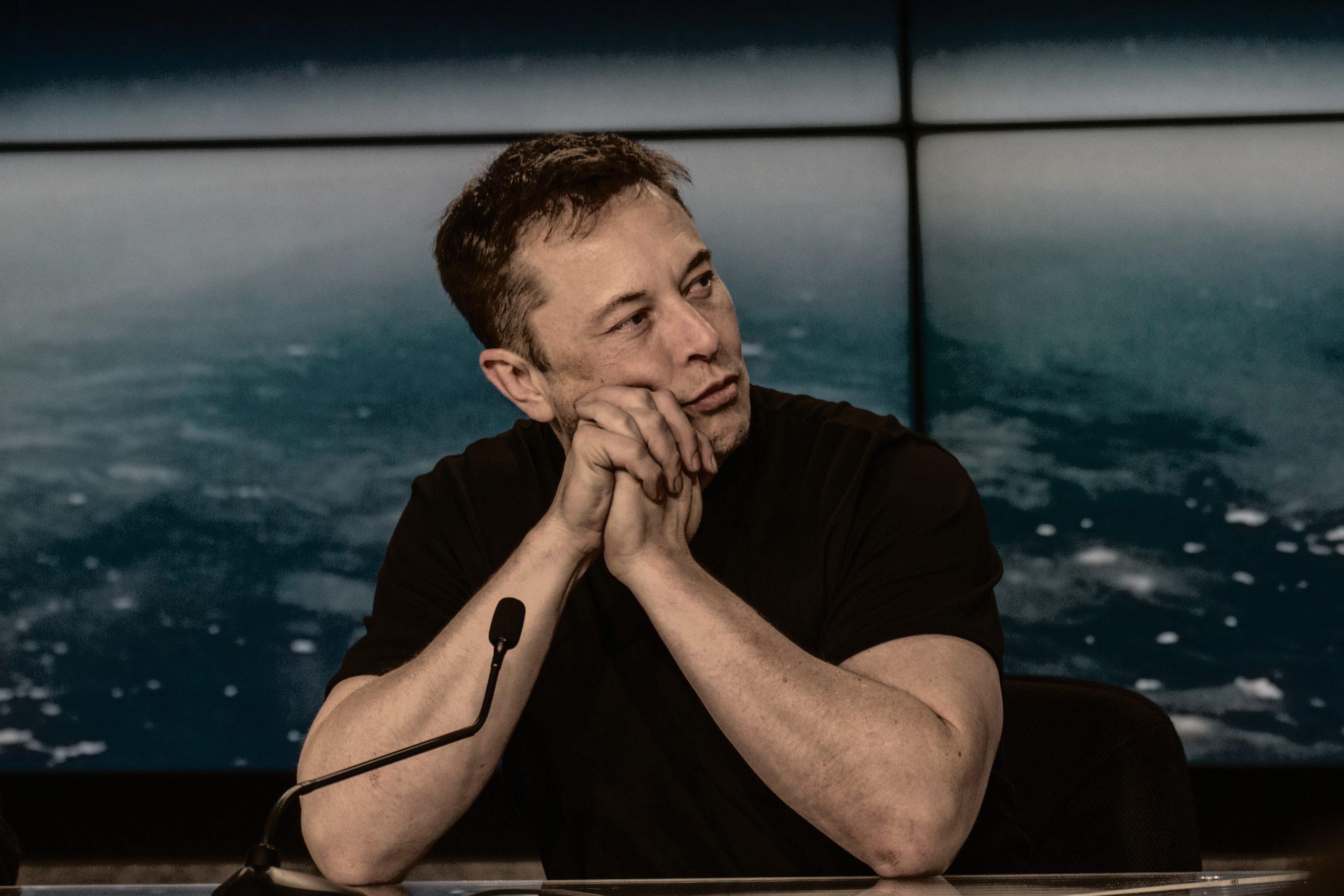 Elon Musk verliest 12 miljard euro - TopGear Nederland
