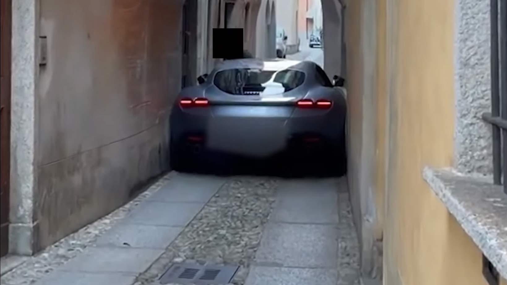 Ferrari ROma Vast