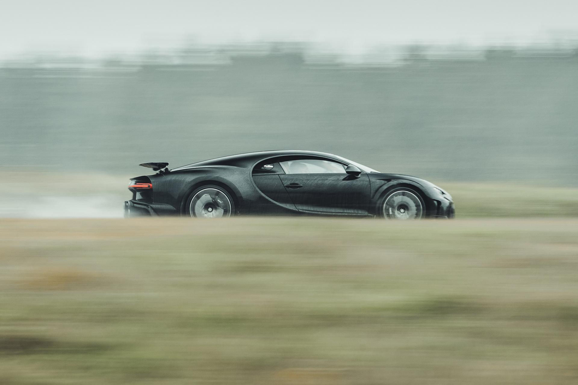 Bugatti Chiron Super Sport in de regel op de Eifel in Duitsland