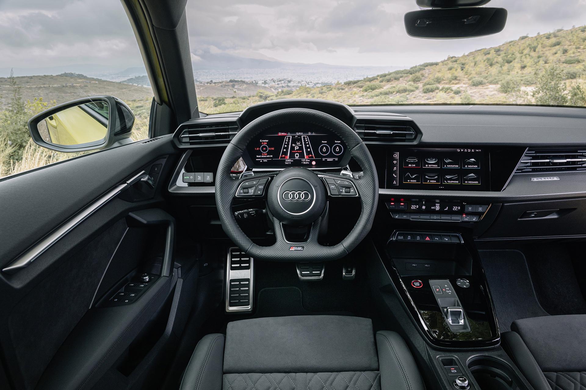 Audi RS 3 Limousine interior