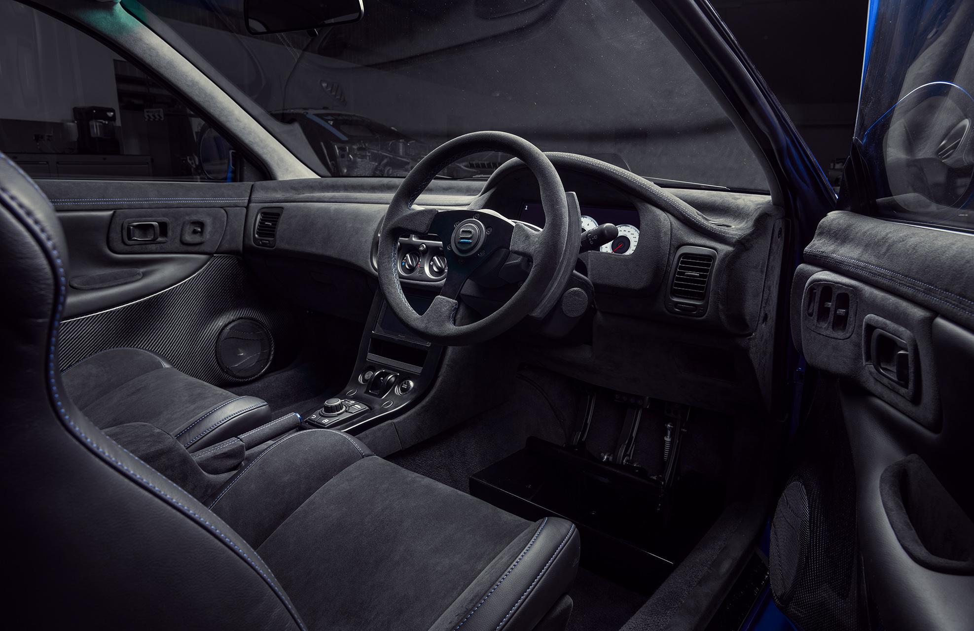 Subaru Prodrive P25 interieur dashboard (overzicht)