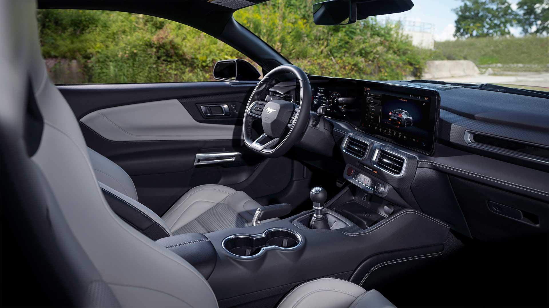 Ford Mustang 2024 interieur