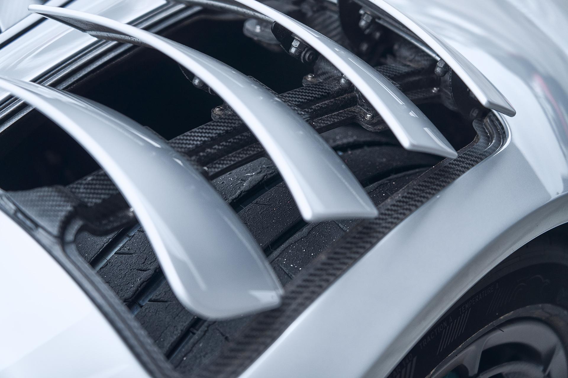 Mercedes-AMG One aerodynamische kleppen op de wielkasten voor
