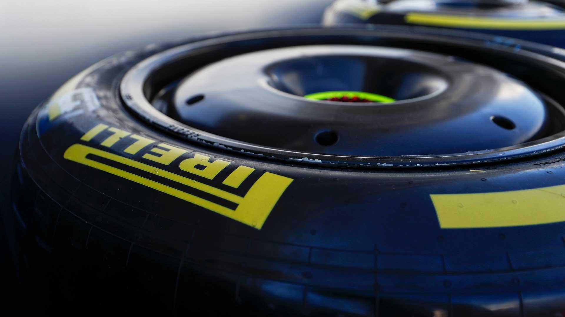 F1-band medium van Pirelli