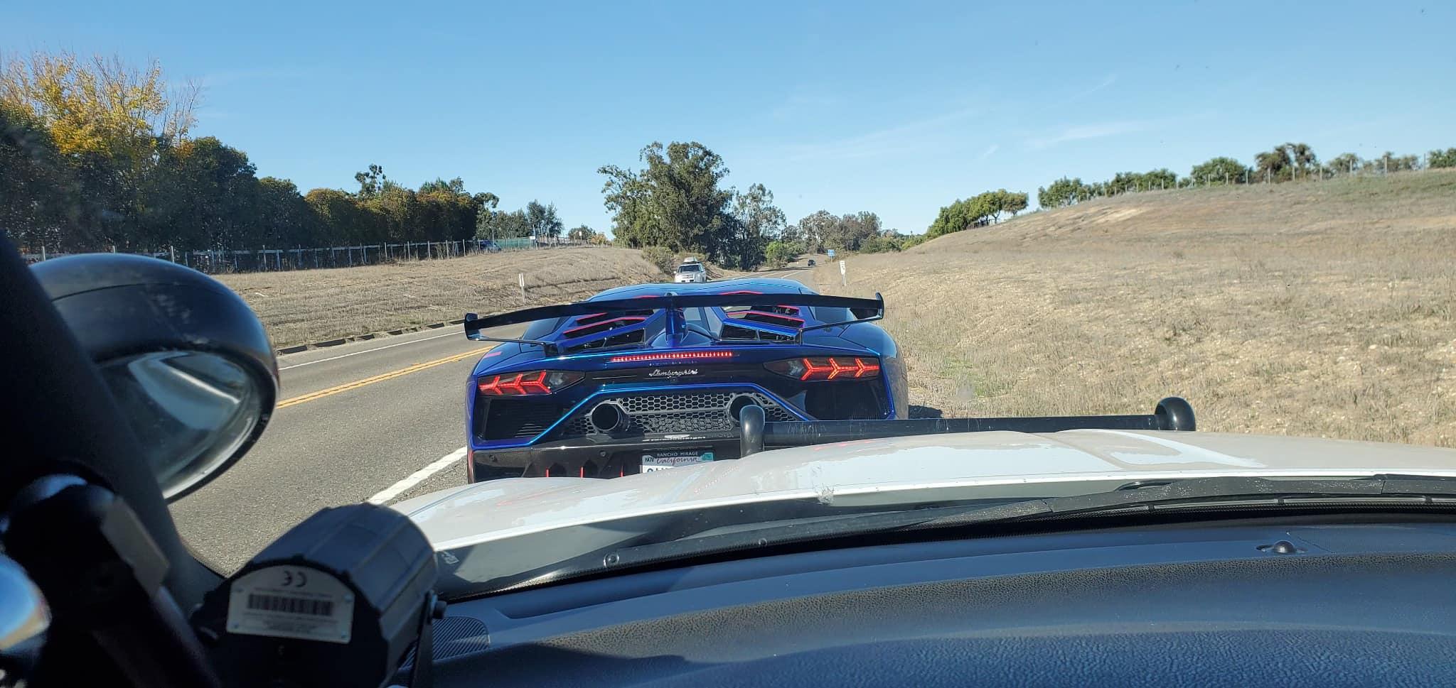 Lamborghini gepakt met 156 km/u te hard, komt weg met slechts bekeuring door personeelstekort