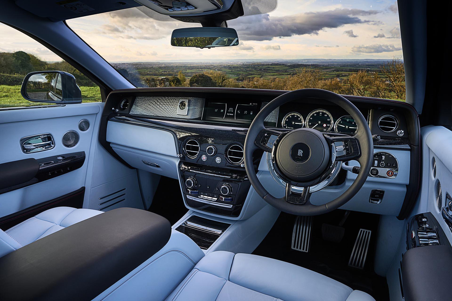 Rolls-Royce Phantom Series II interieur overzicht