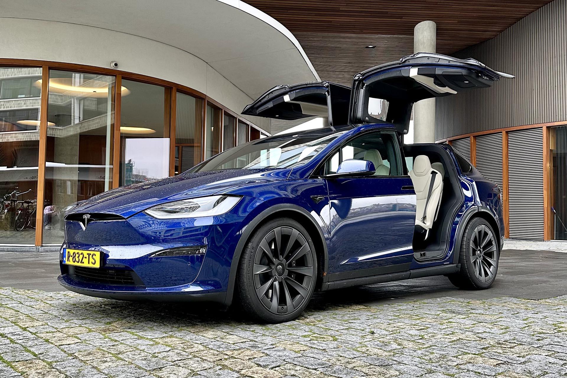 zwaarlijvigheid genie Omhoog Tesla Model X Plaid review (2023): Complaid gestoord - TopGear