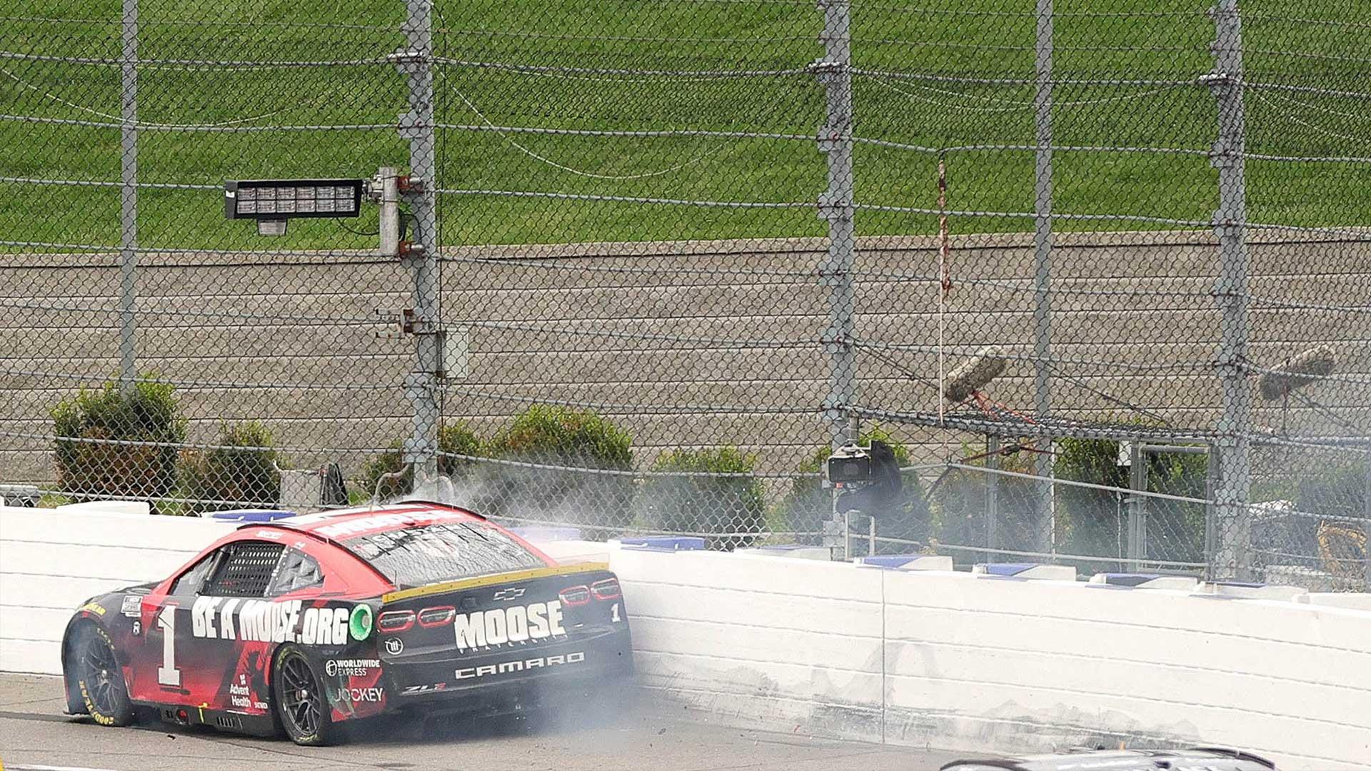 NASCAR wallride van Ross Chastain schuin achter (Stacy Revere/Getty Images)