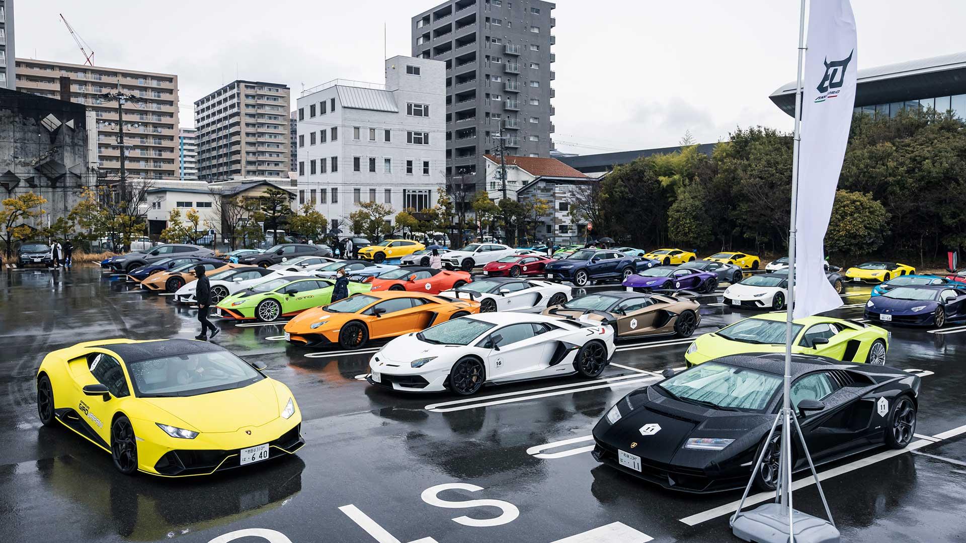 Lamborghini verzameling op een parkeerplaats