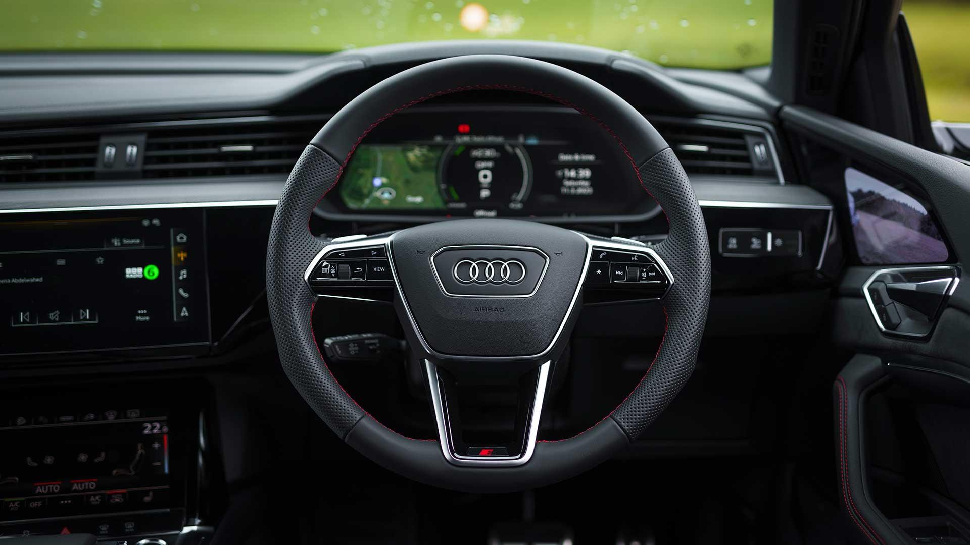 Audi Q8 Sportback e-tron (2023)
