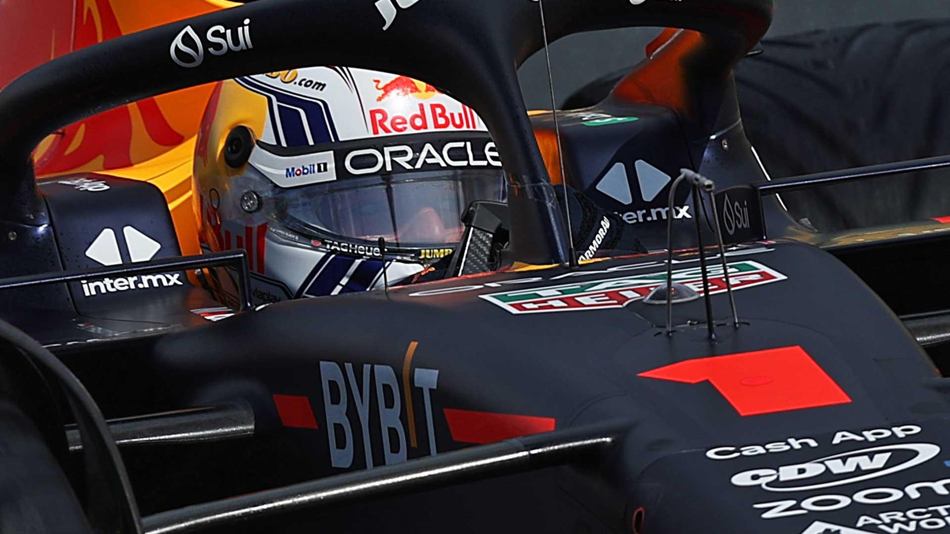 Why do F1 drivers use a different visor for their helmet in the rain